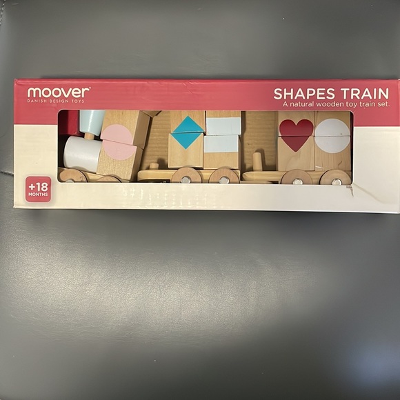 Brand New In Box Xmas Gift NIB MOOVER Danish Wooden SHAPES TRAIN - Picture 1 of 2